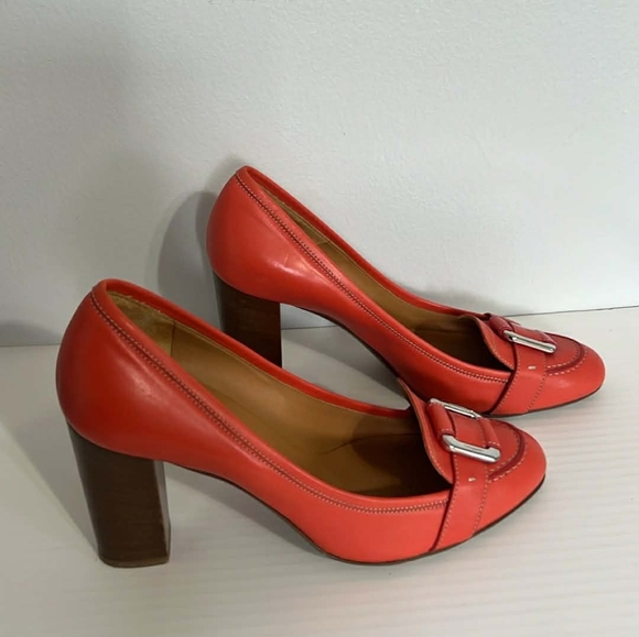 Salvatore Ferragamo Orange Buckle Loafers - Picture 6 of 11